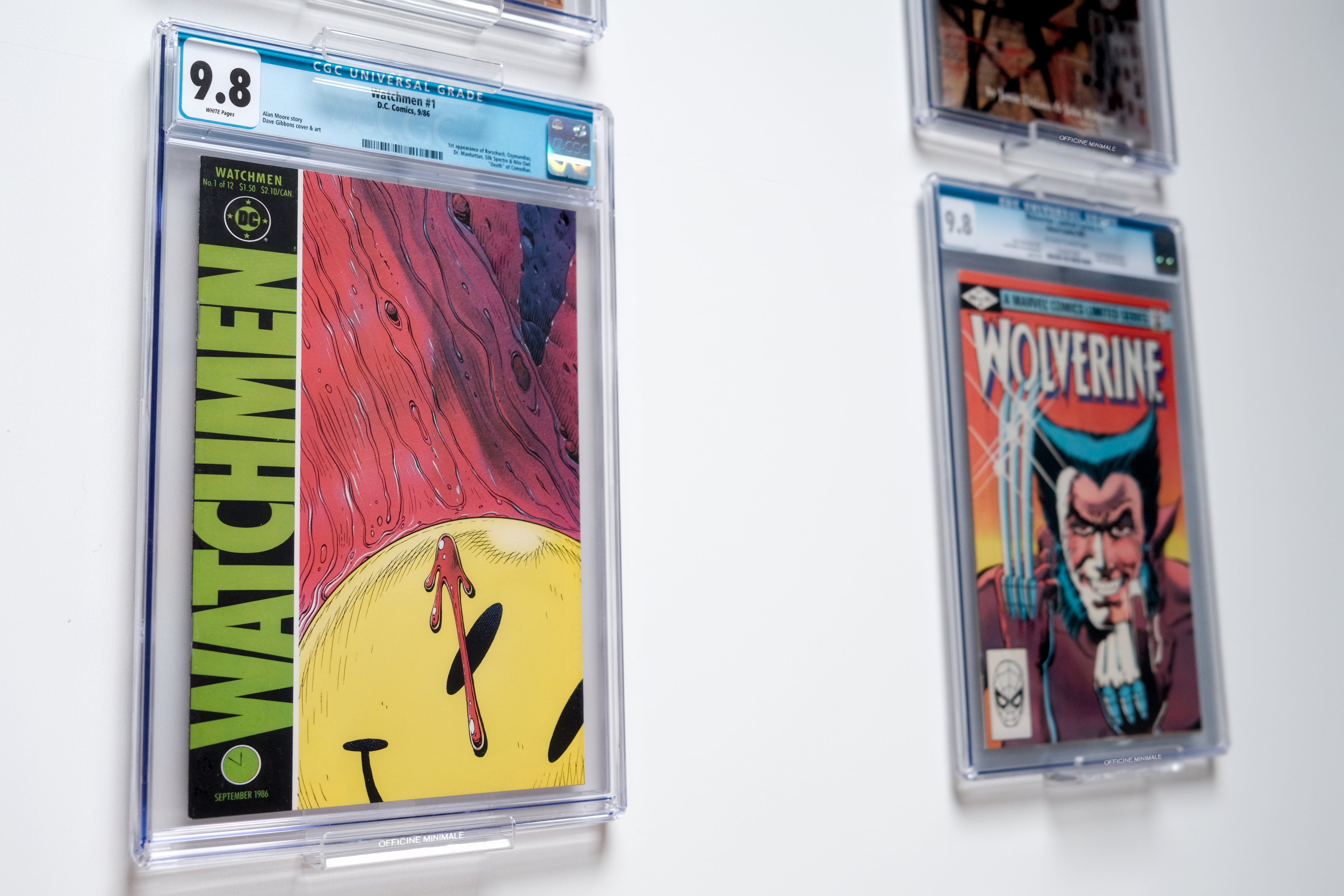 Graded Comic Book Slab Wall Mount Display – Ghost Mounts